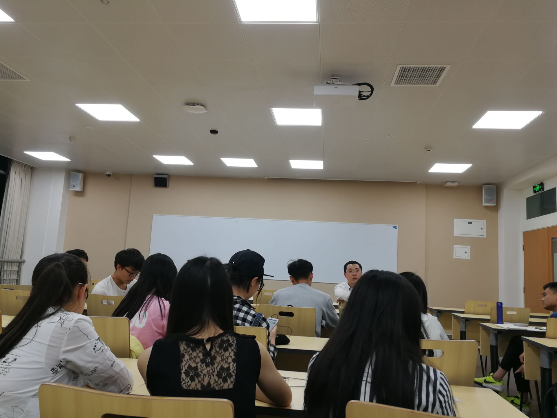 1525841222108056.jpg 1525841222108056.jpg